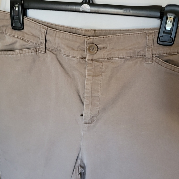 BUY 3, get 1 FREE (SEE DETAILS), Croft & Barrow Capri (313) - Picture 4 of 9